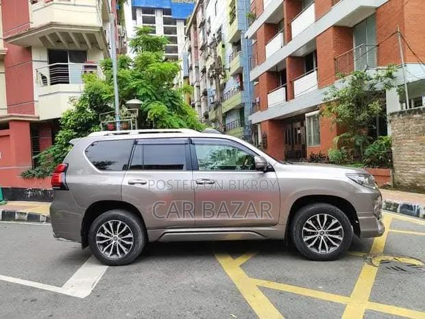 Toyota Land Cruiser Prado 2.7 2018 Brown