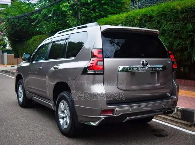 Toyota Land Cruiser Prado 2.7 2021 Gray