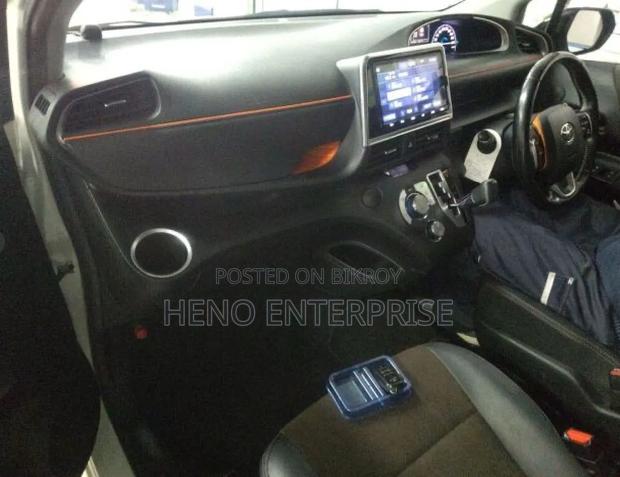 Toyota Sienta 2020 Pearl