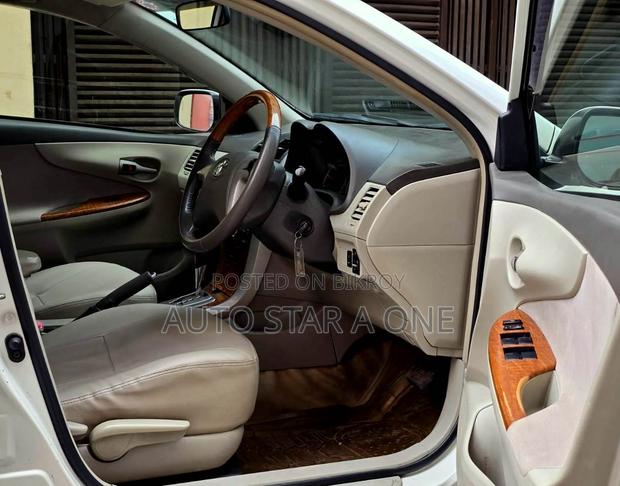 Toyota Axio 1.5 G 2WD 2011 Pearl