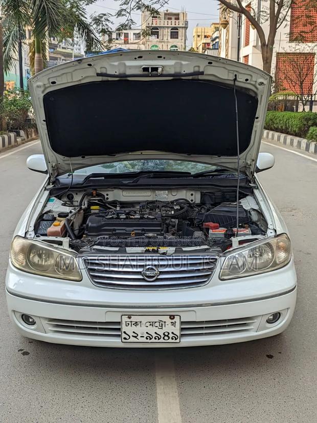 Nissan Sunny 2009 White