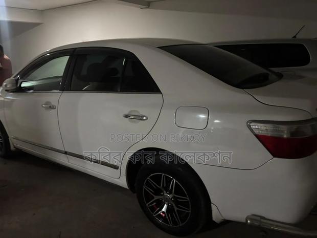 Toyota Premio 2009 White