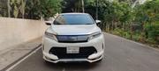 Toyota Harrier 2.0 2018 Pearl for sale