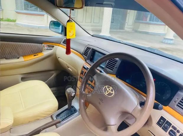 Toyota Corolla 2005 White