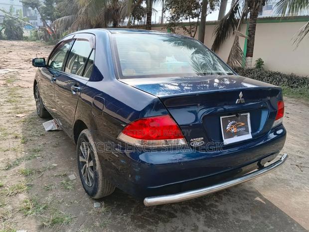 Mitsubishi Lancer 2005 Blue
