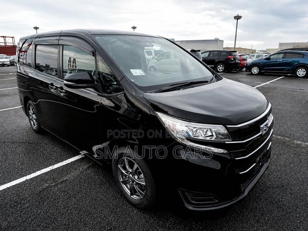 Toyota Noah 1.8 FWD Hybrid (7 Seater) 2021 Black