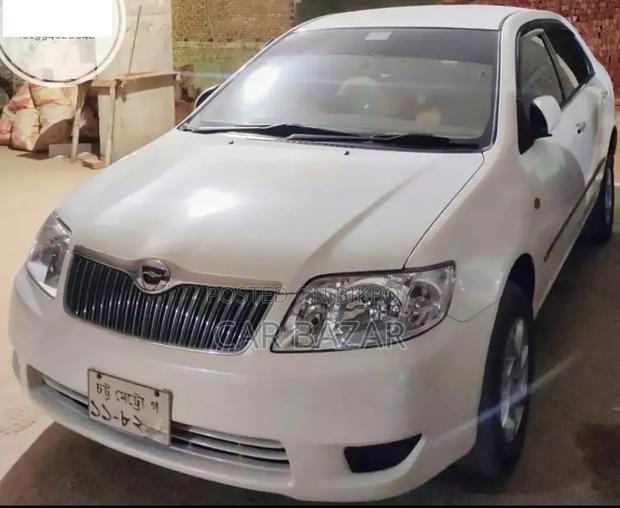 Toyota Corolla 2004 White