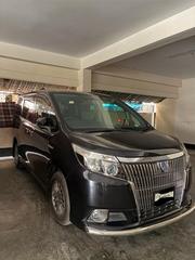 Toyota Esquire 1.8 FWD Hybrid (7 Seater) 2015 for sale