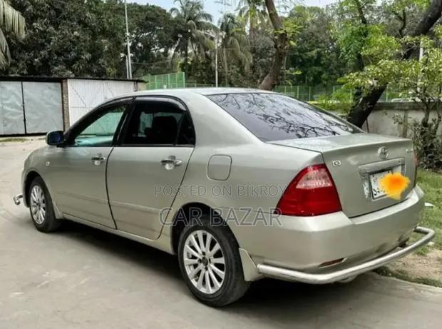 Toyota Corolla 2006 Gold