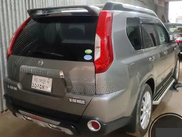 Nissan X-Trail 2.0 Petrol XE 2012 Gray
