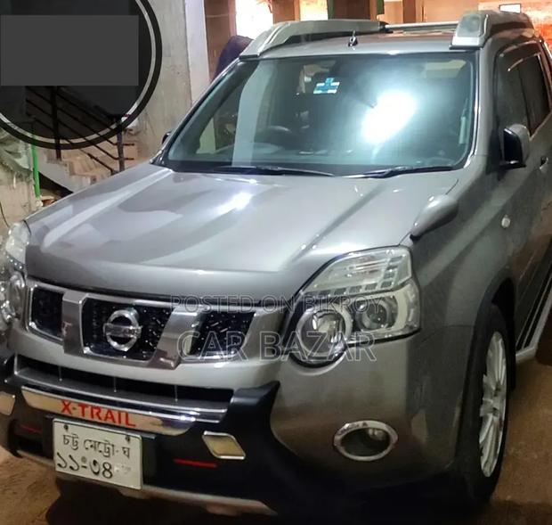 Nissan X-Trail 2.0 Petrol XE 2012 Gray