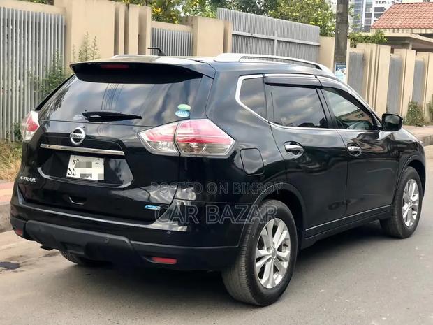 Nissan X-Trail 2.0 Petrol FWD 2015 Black