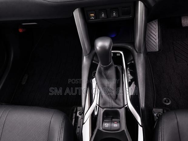 Toyota Corolla Cross 1.8 Hybrid FWD 2021 Pearl