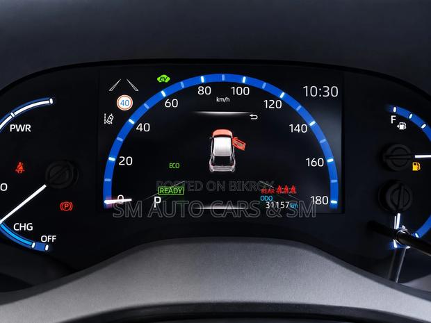 Toyota Yaris Cross 1.5 Hybrid FWD 2021 Red