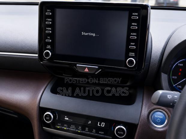 Toyota Yaris Cross 1.5 Hybrid FWD 2021 Red