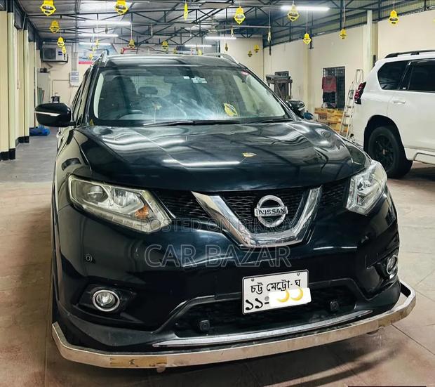 Nissan X-Trail 2.0 Petrol FWD 2014 Black