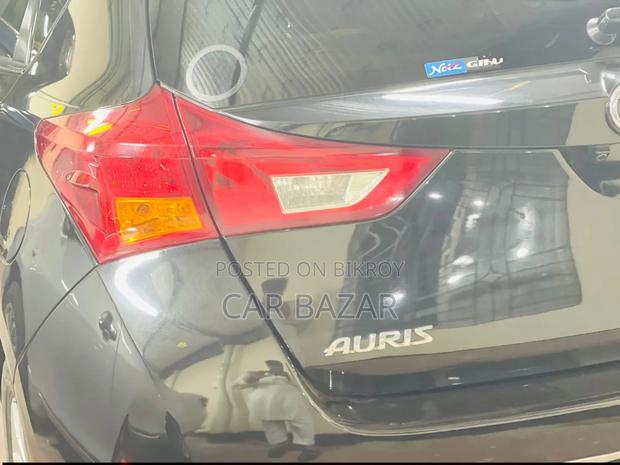 Toyota Auris 2013 Black