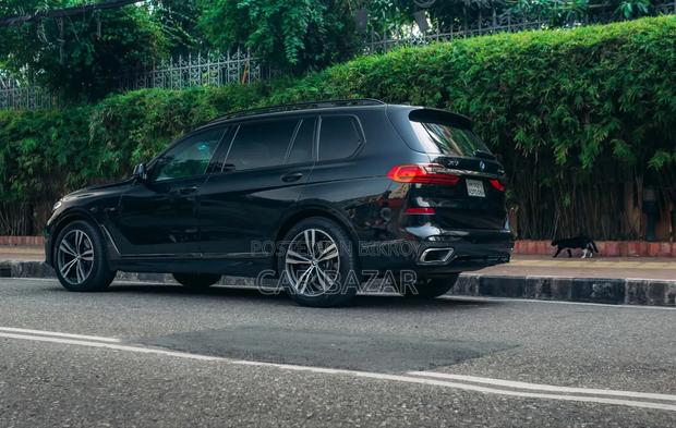 BMW X7 xDrive40i 2021 Black