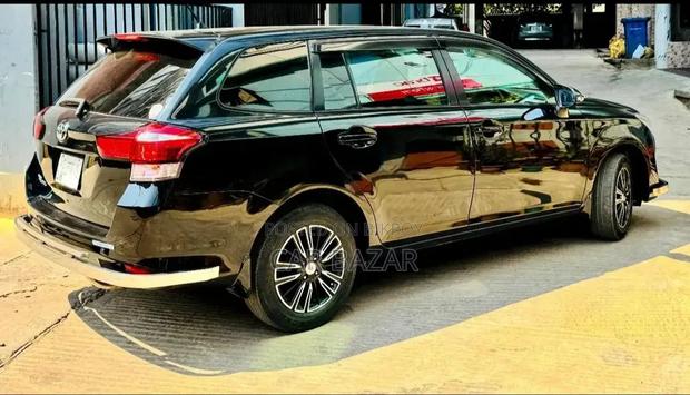 Toyota Corolla Fielder 1.5 Petrol FWD 2016 Black
