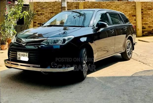 Toyota Corolla Fielder 1.5 Petrol FWD 2016 Black