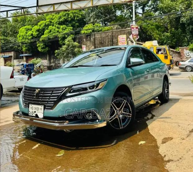 Toyota Premio 1.5 FWD 2016 Green