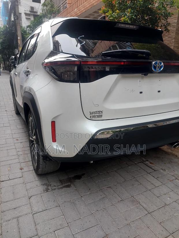 Toyota Yaris Cross 2023 Pearl