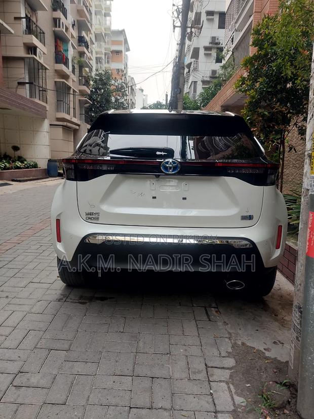Toyota Yaris Cross 2023 Pearl