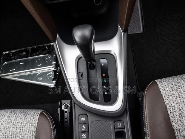 Toyota Yaris Cross 1.5 Hybrid FWD 2021 Pearl