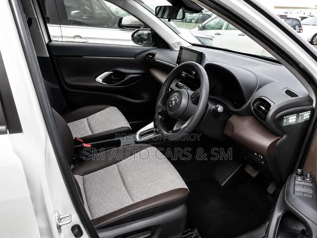 Toyota Yaris Cross 1.5 Hybrid FWD 2021 Pearl