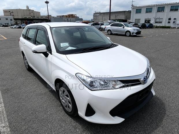 Toyota Corolla Fielder 2021 White