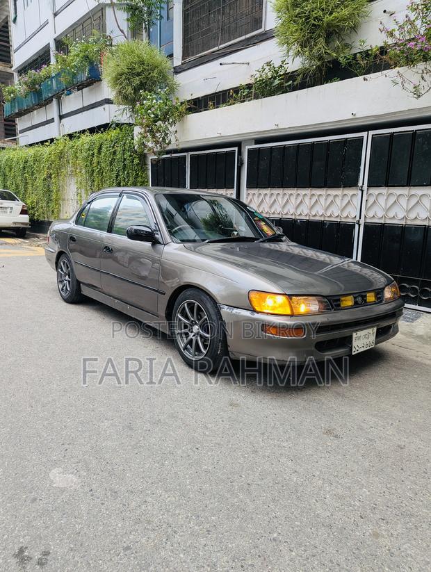 Toyota Corolla 1992 Gray