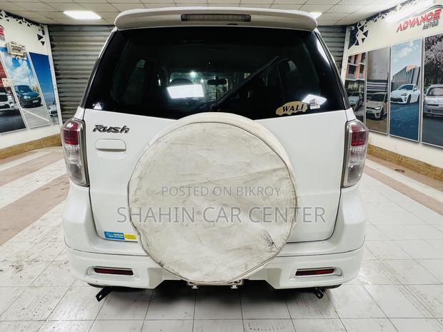 Toyota Rush 1.5 AWD 2009 Pearl