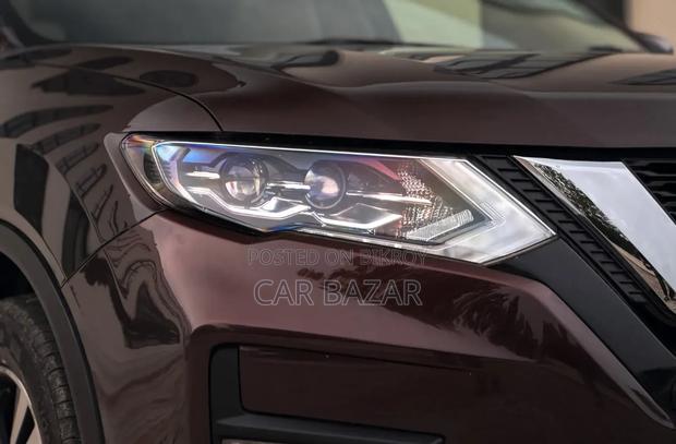 Nissan X-Trail 2.0 Petrol FWD 2018 Brown
