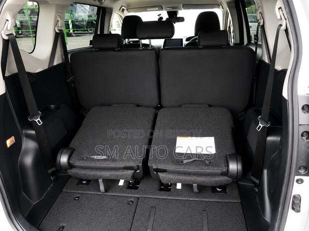 Toyota Sienta 1.5 Hybrid FWD 2021 Pearl