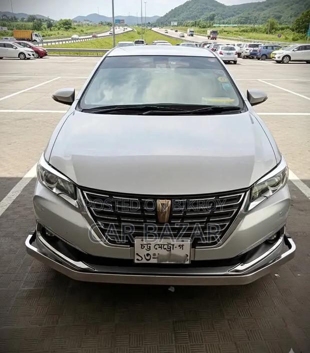 Toyota Premio 1.5 FWD 2017 Silver