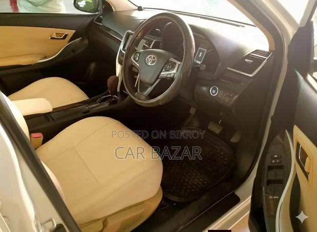 Toyota Premio 1.5 FWD 2017 Pearl