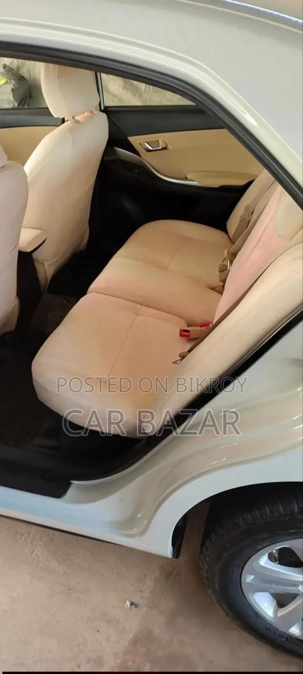 Toyota Premio 1.5 FWD 2017 Pearl