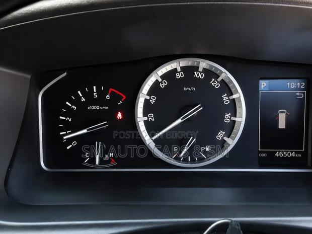 Toyota HiAce 2024 Black
