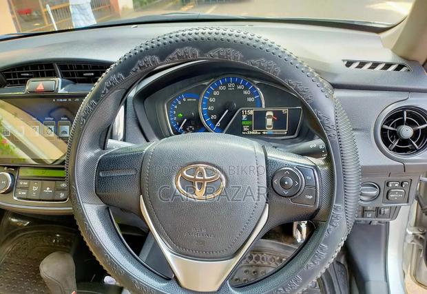 Toyota Axio 1.5 Hybrid 2WD 2015 Silver