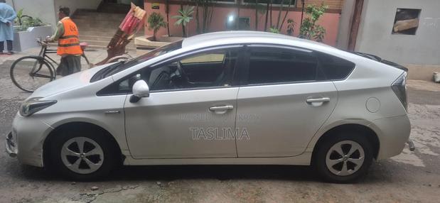 Toyota Prius 2013 Pearl