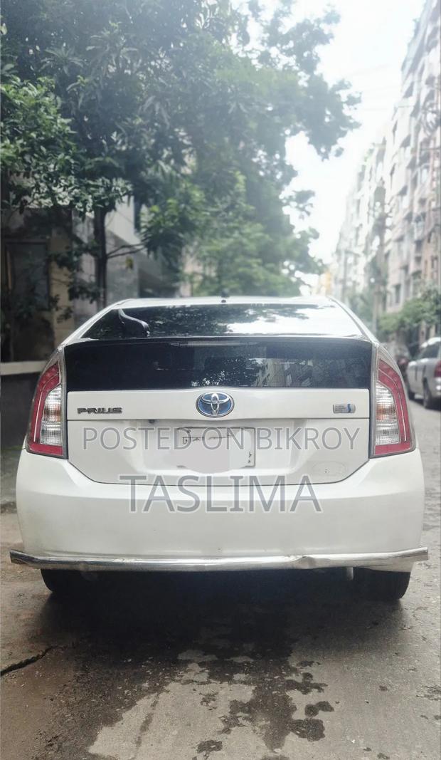 Toyota Prius 2013 Pearl