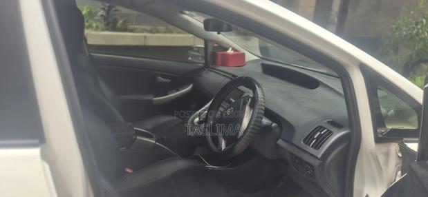 Toyota Prius 2013 Pearl