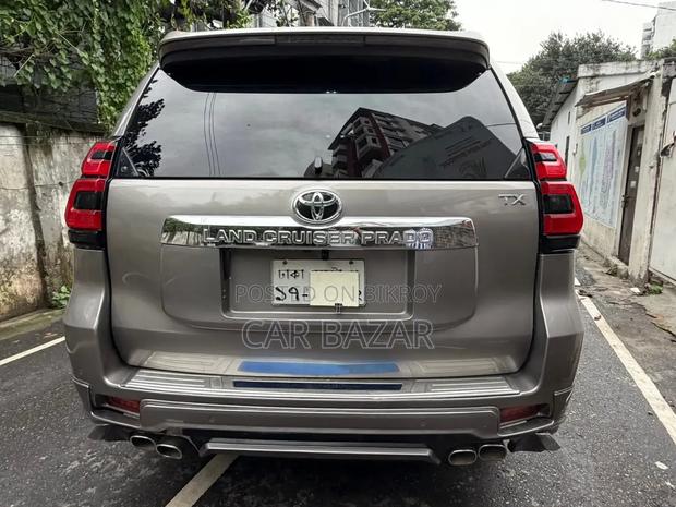 Toyota Land Cruiser Prado 2.7 2018 Brown