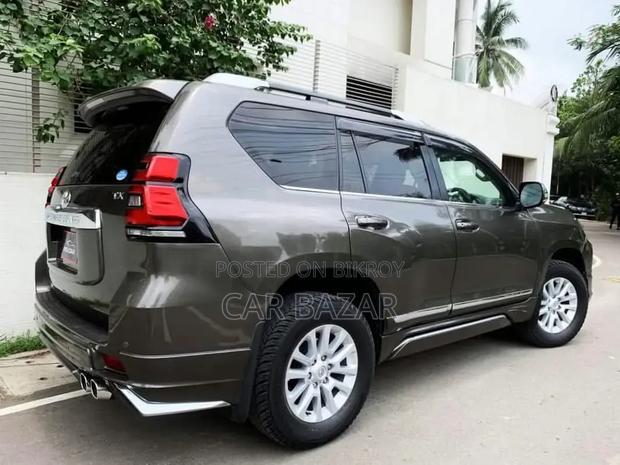 Toyota Land Cruiser Prado 2.7 2017 Brown