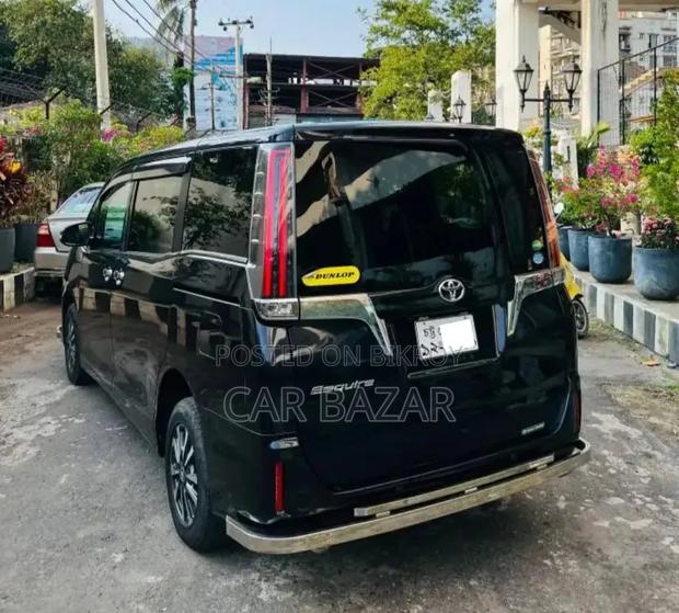 Toyota Noah 2.0 FWD (8 Seater) 2019 Black