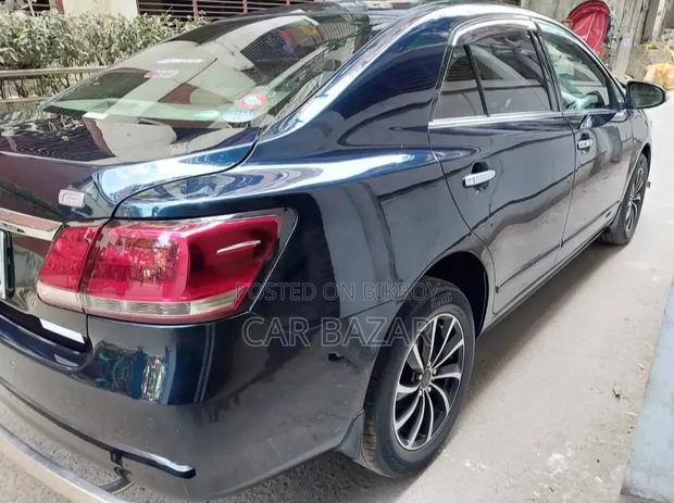 Toyota Premio 1.5 FWD 2018 Blue