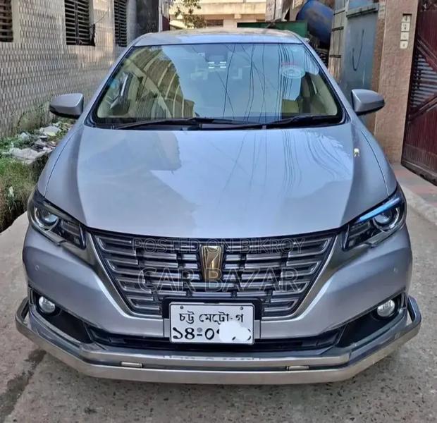 Toyota Premio 1.5 FWD 2017 Silver