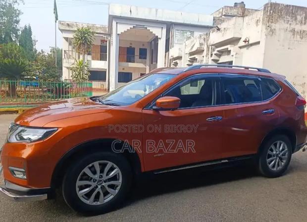 Nissan X-Trail 2.0 Hybrid FWD 2017 Orange