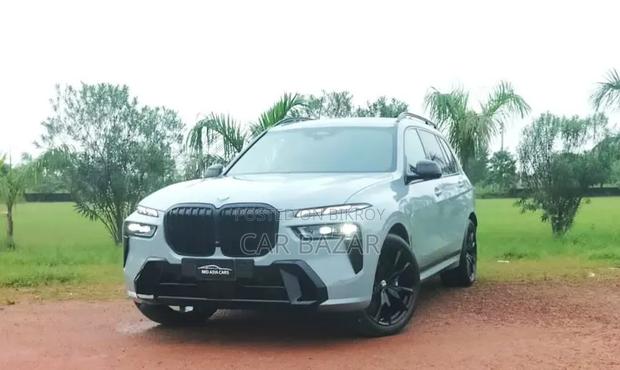 New BMW X7 xDrive40i 2023 Gray