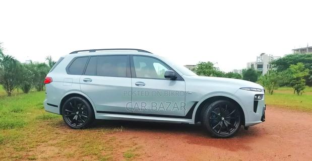 New BMW X7 xDrive40i 2023 Gray